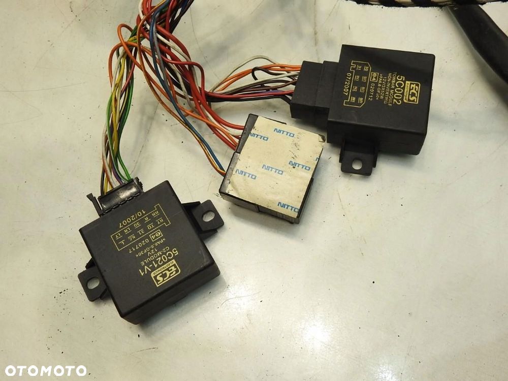 HAK HOLOWNICZY CHRYSLER 300C KOMBI 82209387AB - 3