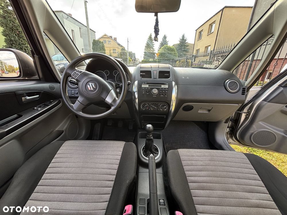 Suzuki SX4 - 7