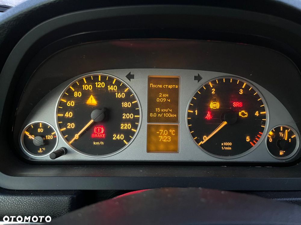 Mercedes-Benz Klasa B 180 CDI - 30