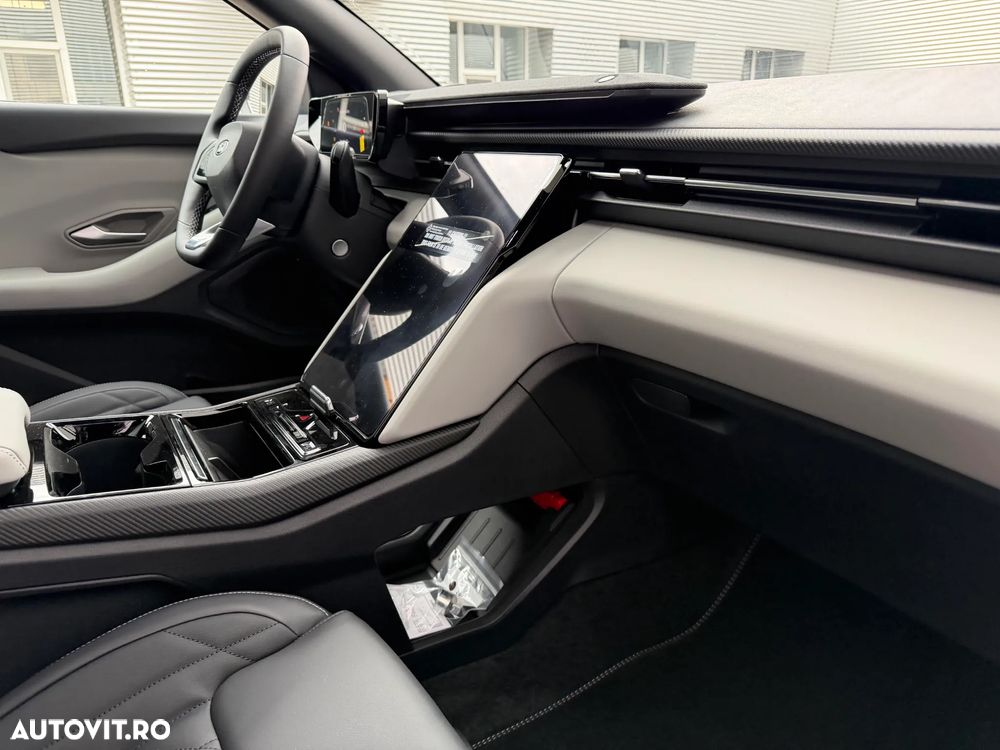 Ford Explorer RWD 77 kWh Extended Range Premium - 12