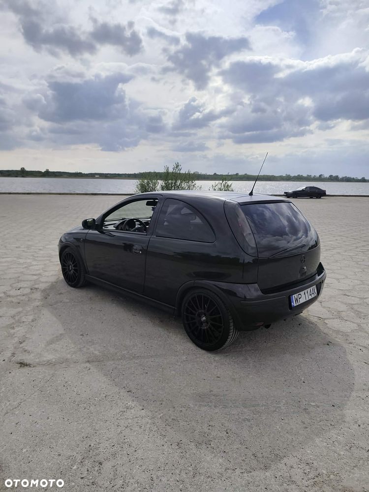 Opel Corsa 1.8 16V GSI - 4