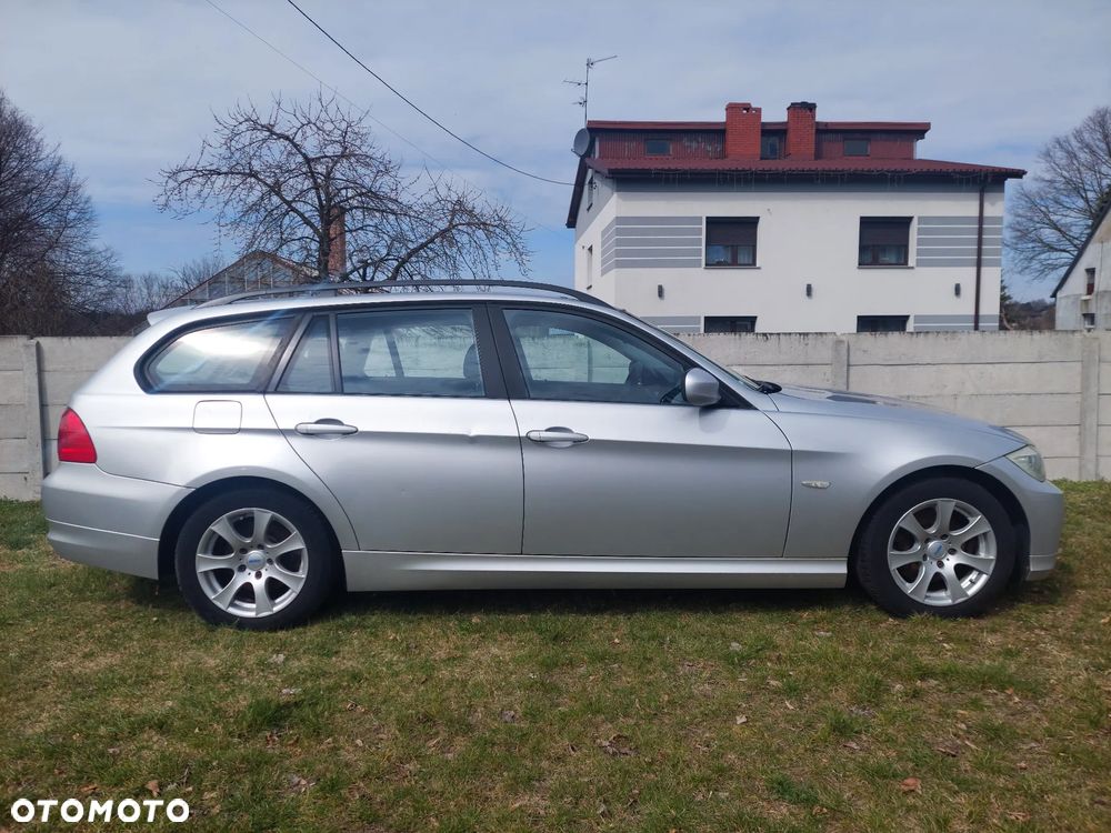 BMW Seria 3 318d DPF Edition Lifestyle - 3