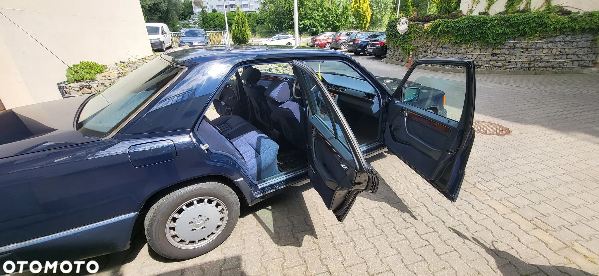 Mercedes-Benz W124 (1984-1993) - 13