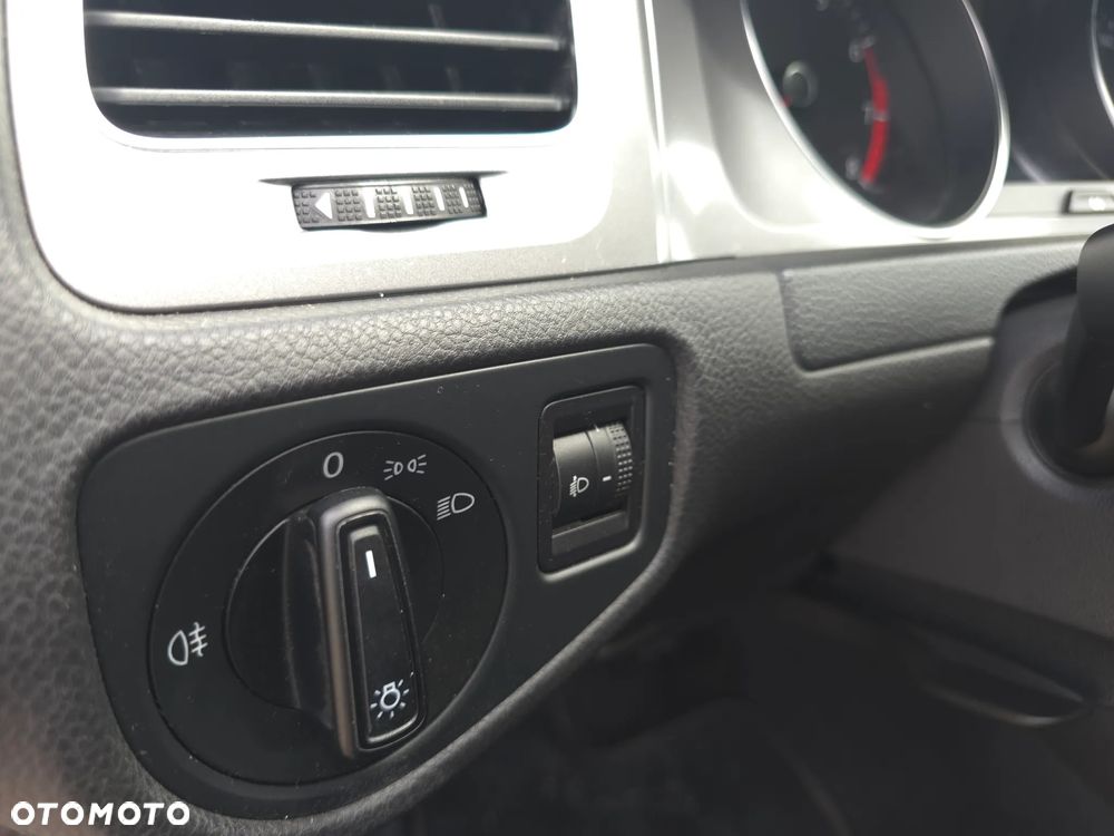 Volkswagen Golf 1.2 TSI BMT Trendline - 21