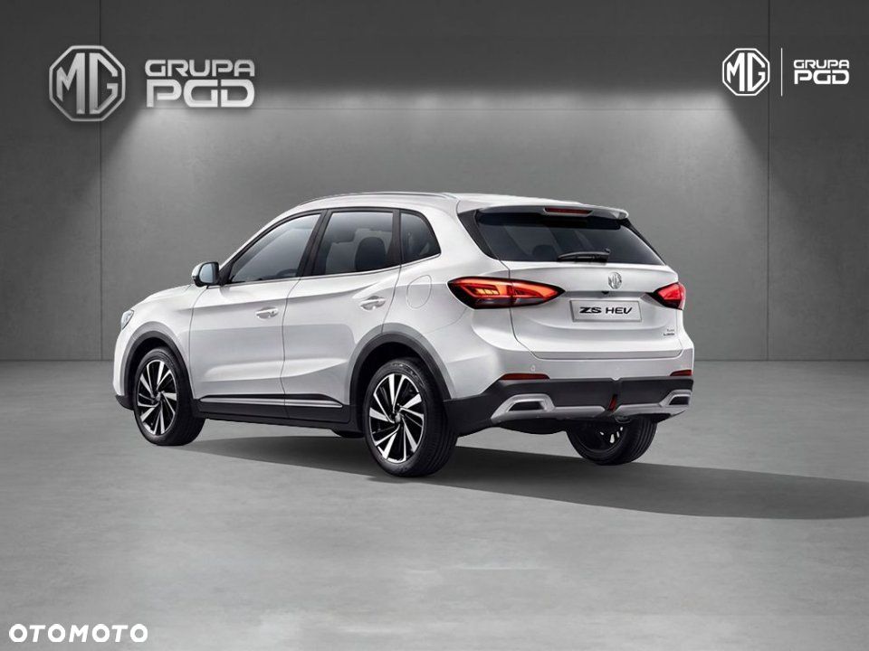 MG ZS Hybrid+ - 5