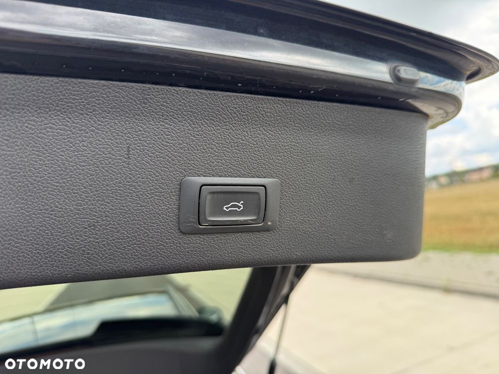Audi A4 Avant 2.0 TDI DPF quattro S line Sportpaket - 15