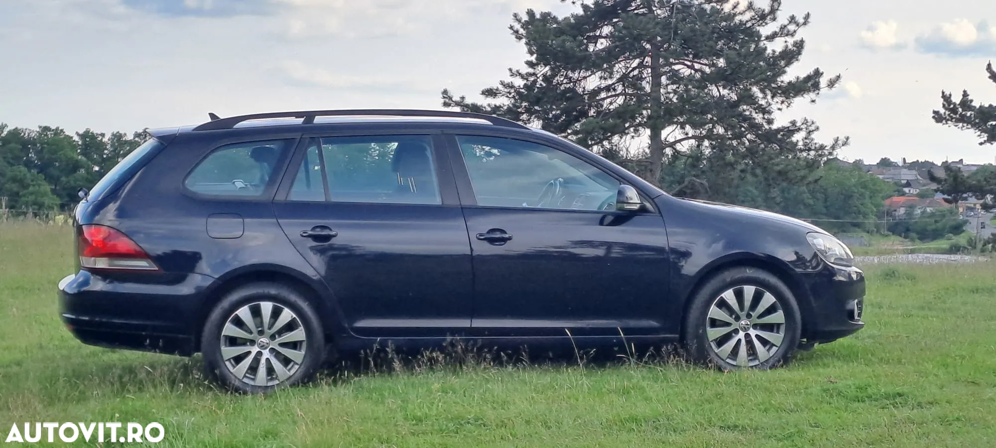 Volkswagen Golf Variant 1.6 TDI BlueMotion Technology Comfortline - 11