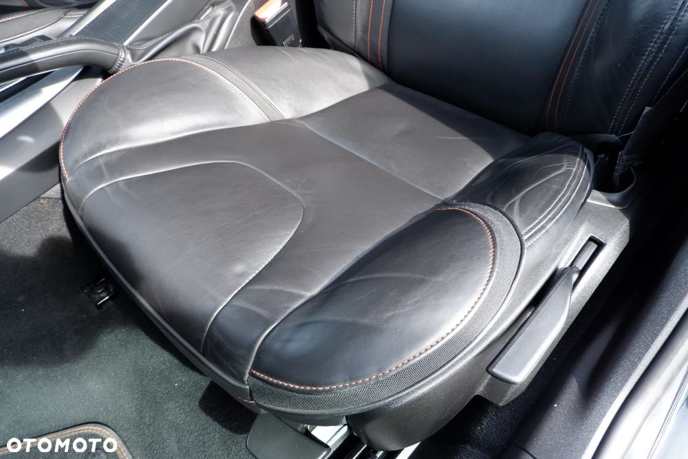 Volvo V40 D2 Powershift Ocean Race - 28