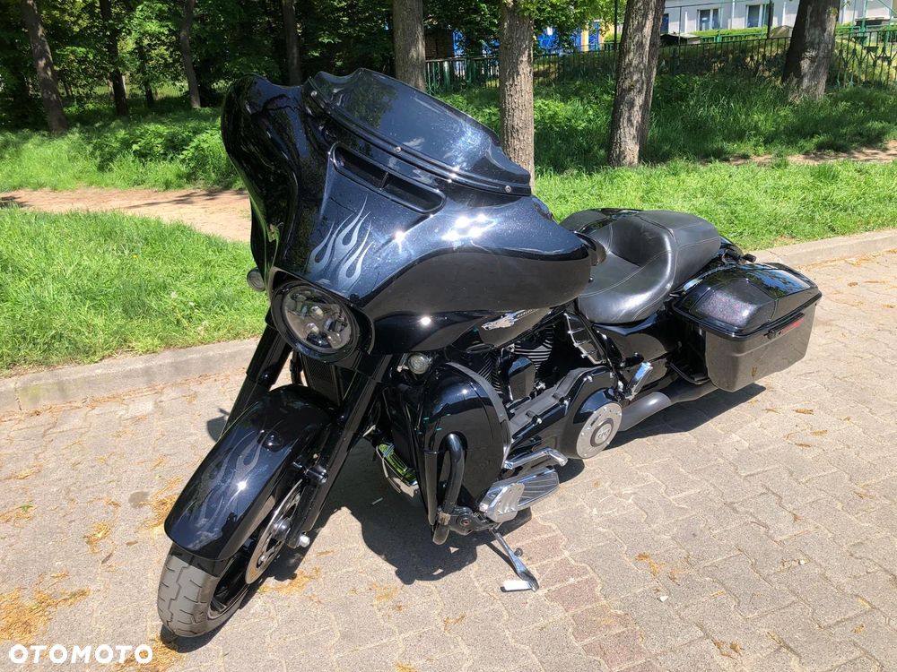 Harley-Davidson CVO Street Glide - 1