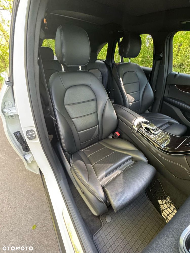 Mercedes-Benz GLC 300 4-Matic - 10