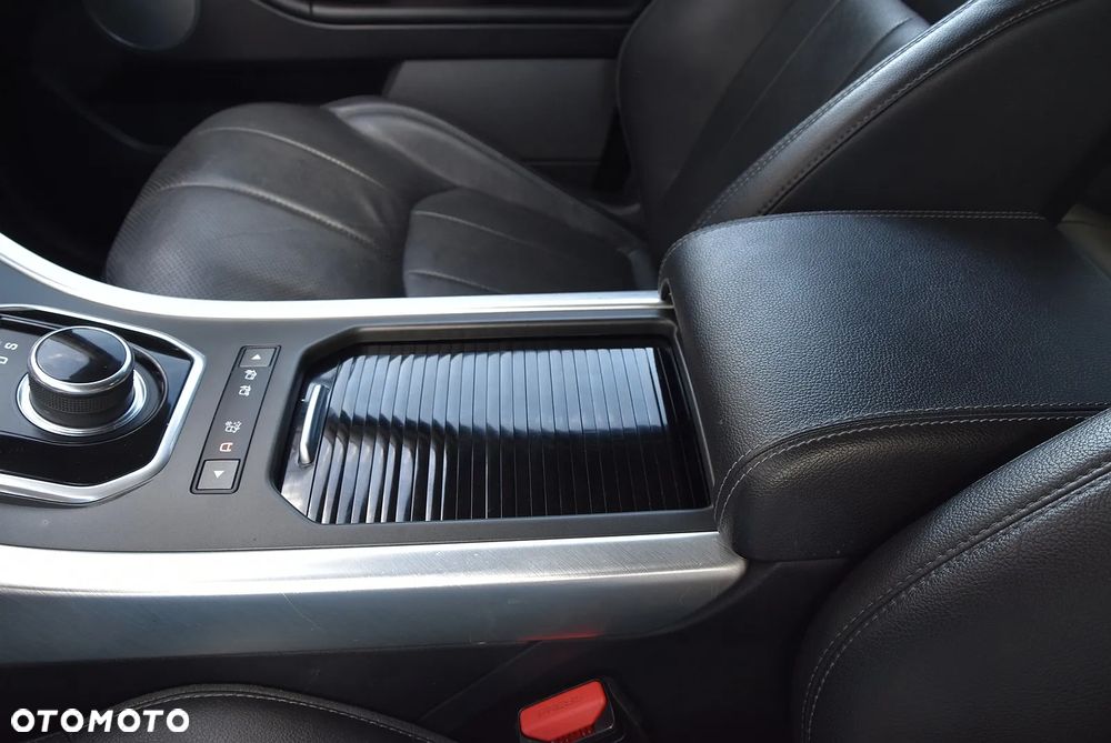 Land Rover Range Rover Evoque - 38