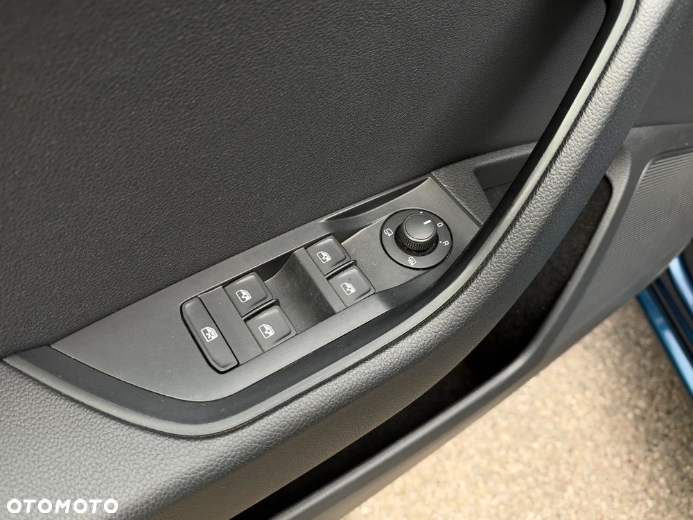 Skoda Superb 2.0 TDI SCR Active - 30