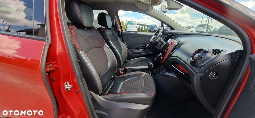 Renault Captur 1.2 TCe Helly Hansen EDC - 29