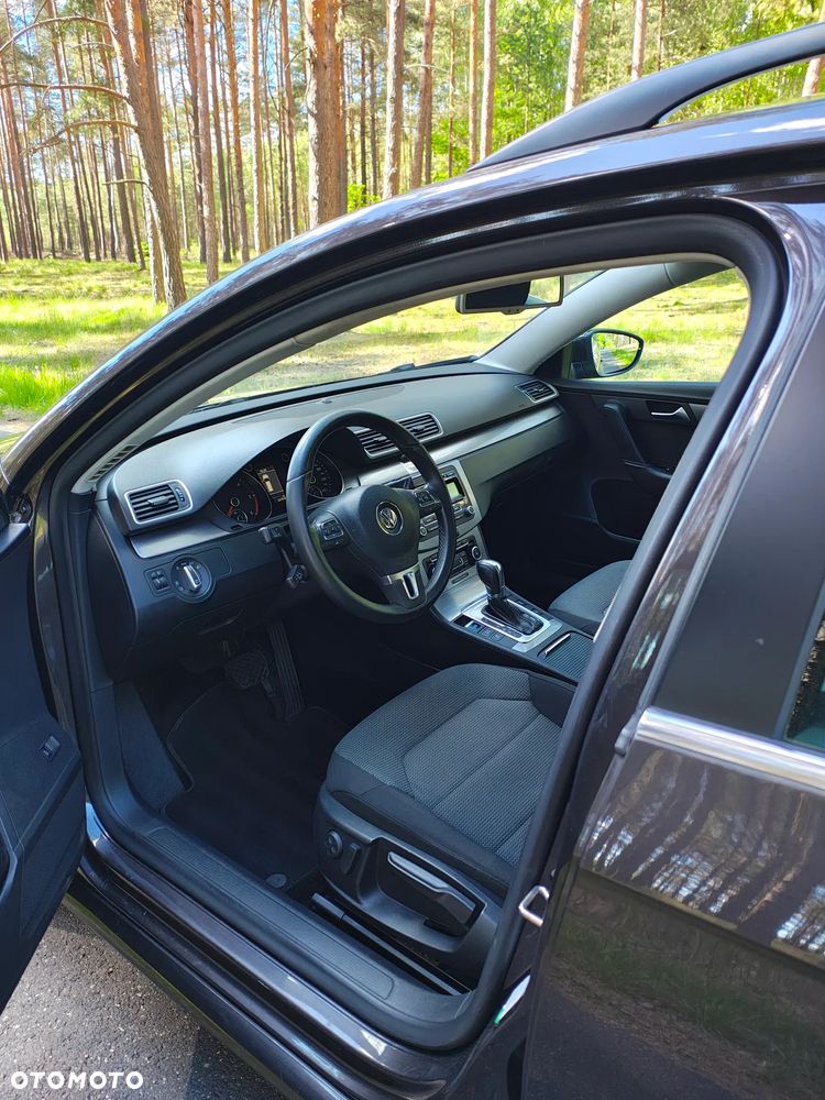 Volkswagen Passat - 6