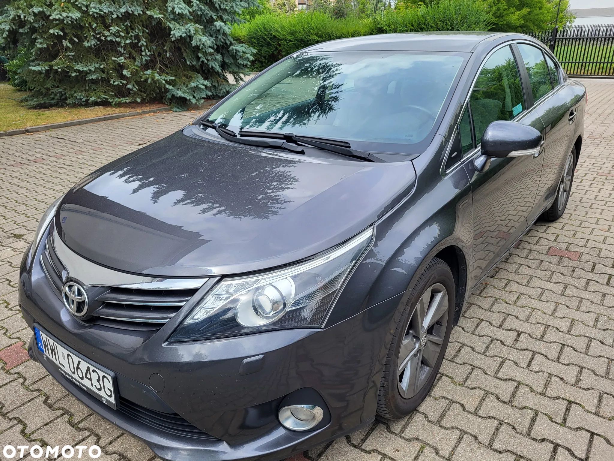 Toyota Avensis 1.8 Premium MS - 1