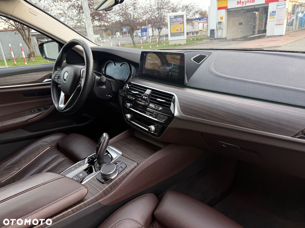 BMW Seria 5 530e iPerformance GPF Sport - 18