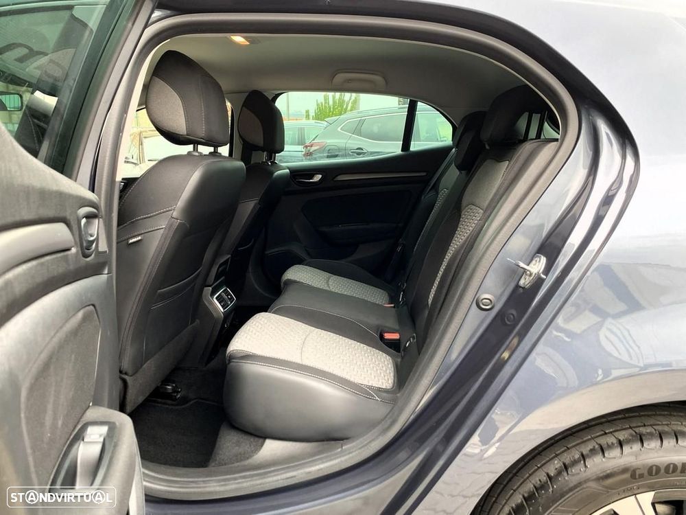 Renault Mégane 1.3 TCe Limited - 32