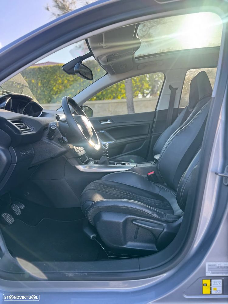 Peugeot 308 SW e-HDi 115 Stop & Start Allure - 19