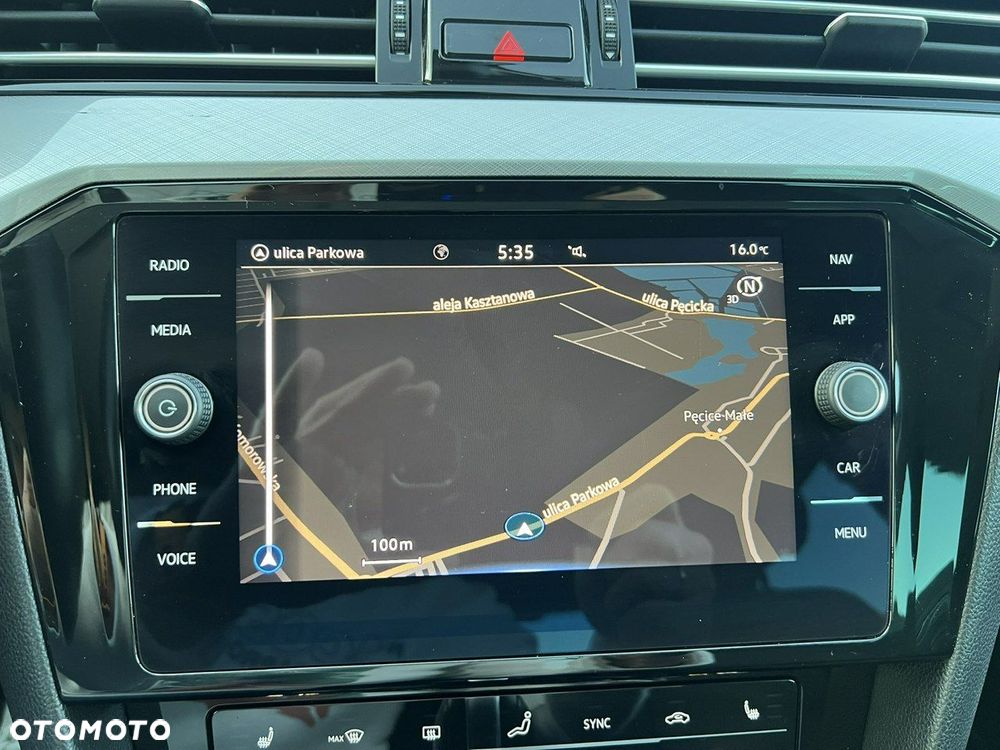 Volkswagen Passat 2.0 TDI EVO Business DSG - 24