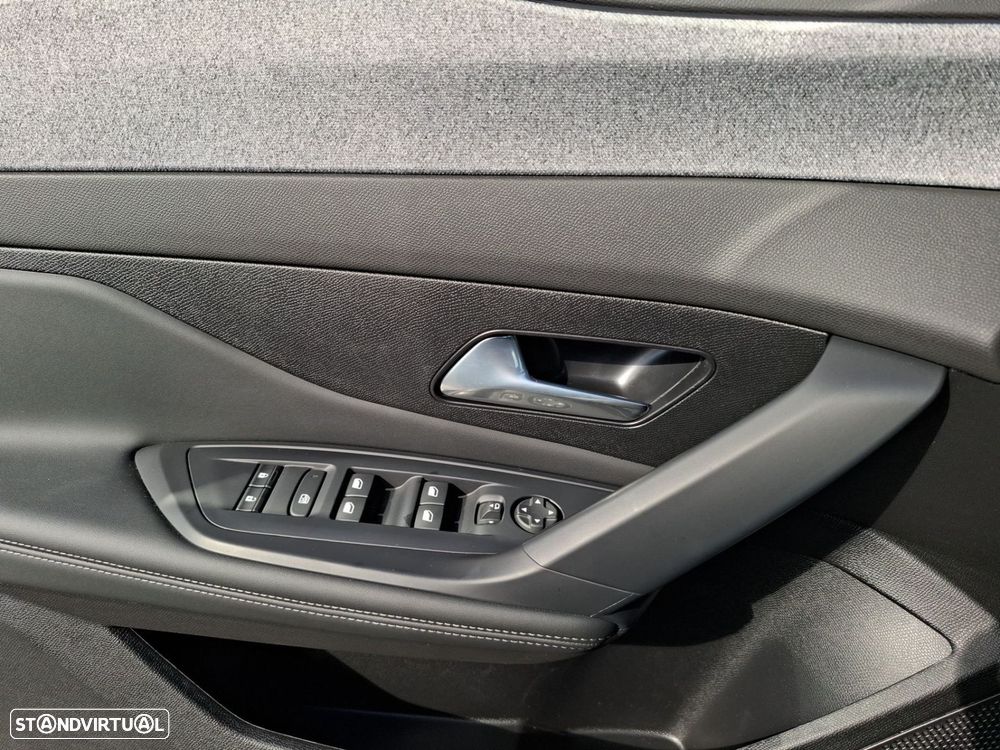 Peugeot e-308 58 kWh Allure - 21