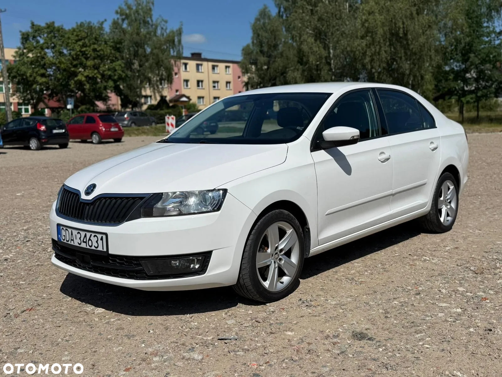 Skoda RAPID 1.2 TSI Style - 14