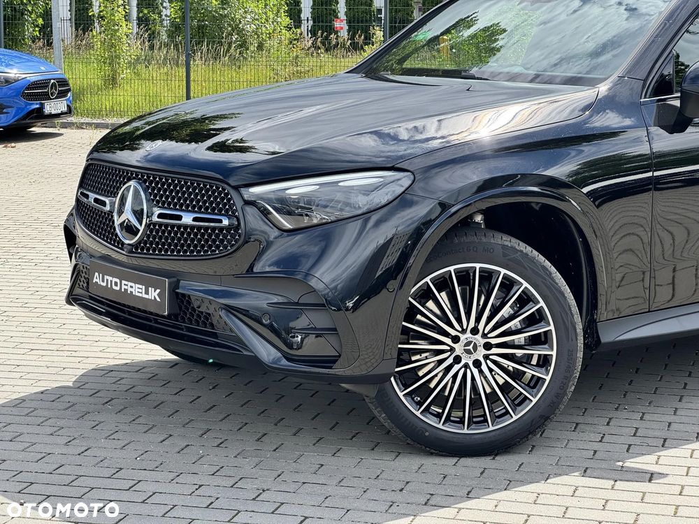 Mercedes-Benz GLC 300 e PHEV 4-Matic AMG Line - 9
