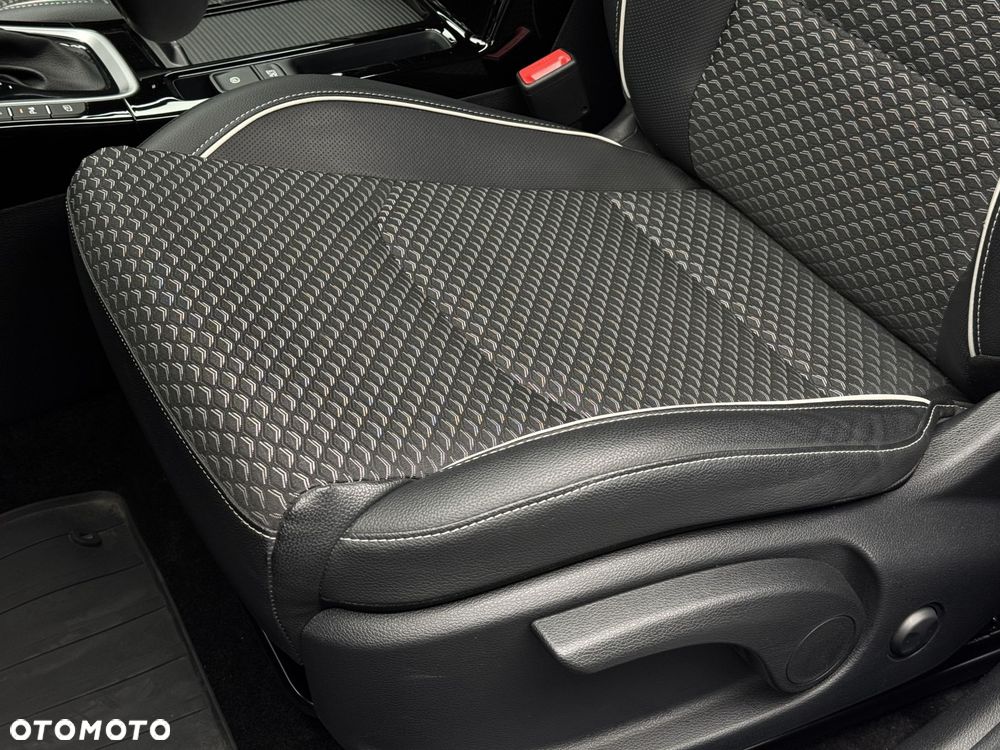 Kia XCeed 1.5 T-GDI Business Line DCT - 13