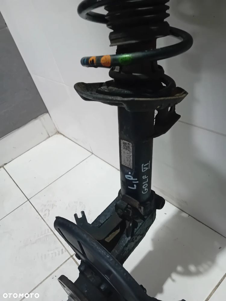 makperson zwrotnica lewy przód VW Golf VI 1.4 TSI 2012 1T0413031HN - 2