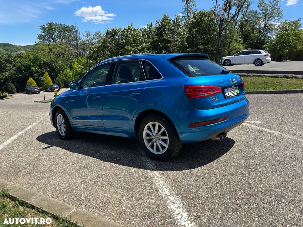 Audi Q3 2.0 TDI sport - 10