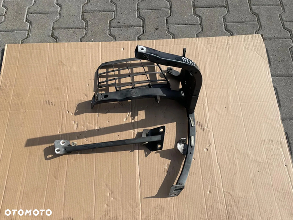 AUDI A8 D3 PAJĄK WSPORNIK BŁOTNIKA PRAWY LZ9Y LZ9W