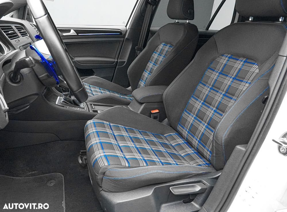 Volkswagen Golf 1.4 GTE Plug-In-Hybrid DSG - 14