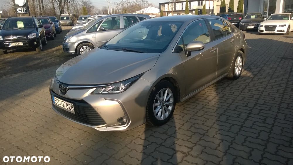 Toyota Corolla 1.6 Comfort - 1