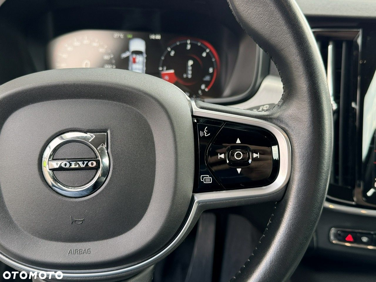 Volvo V90 - 37