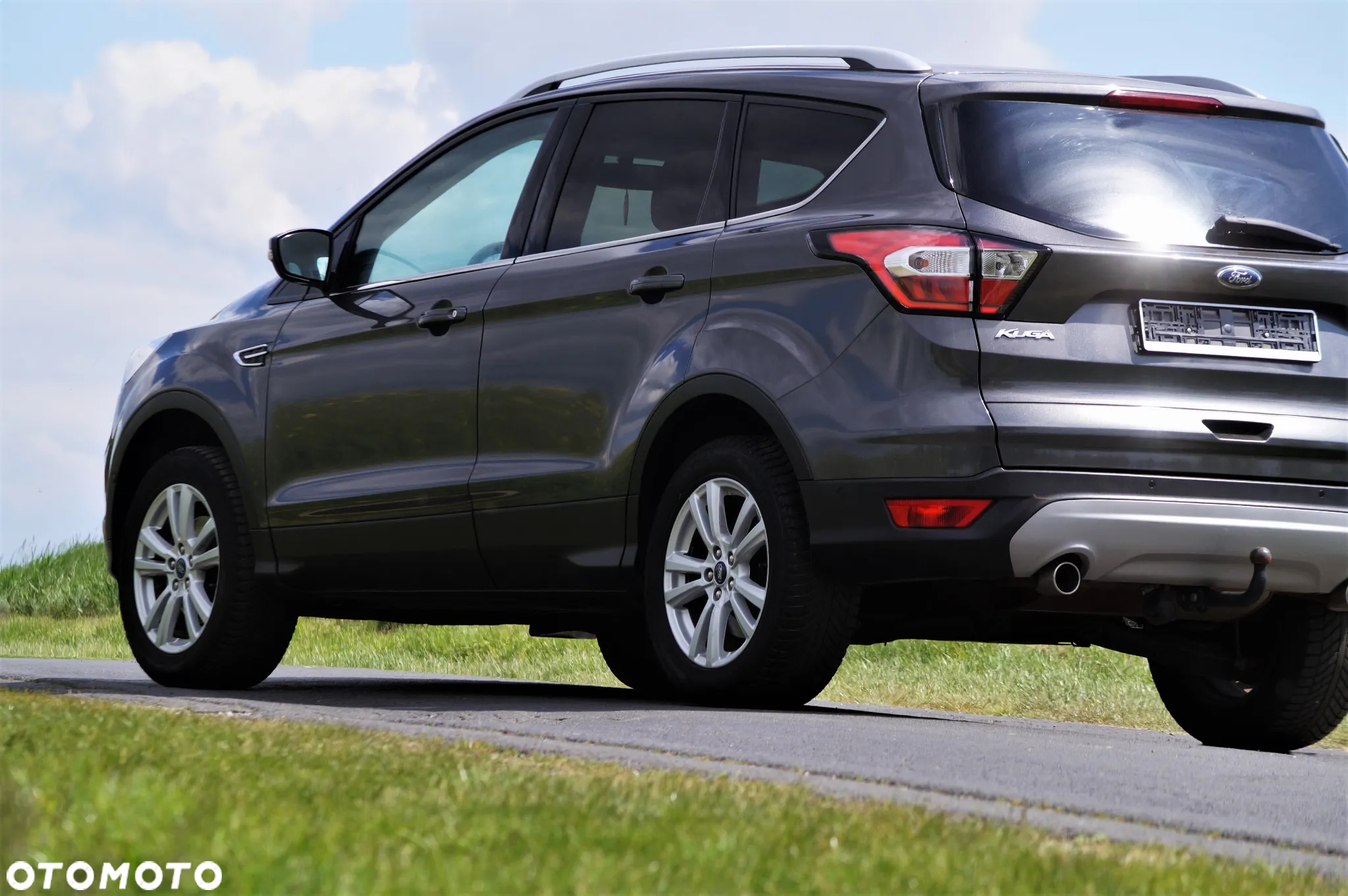 Ford Kuga - 16