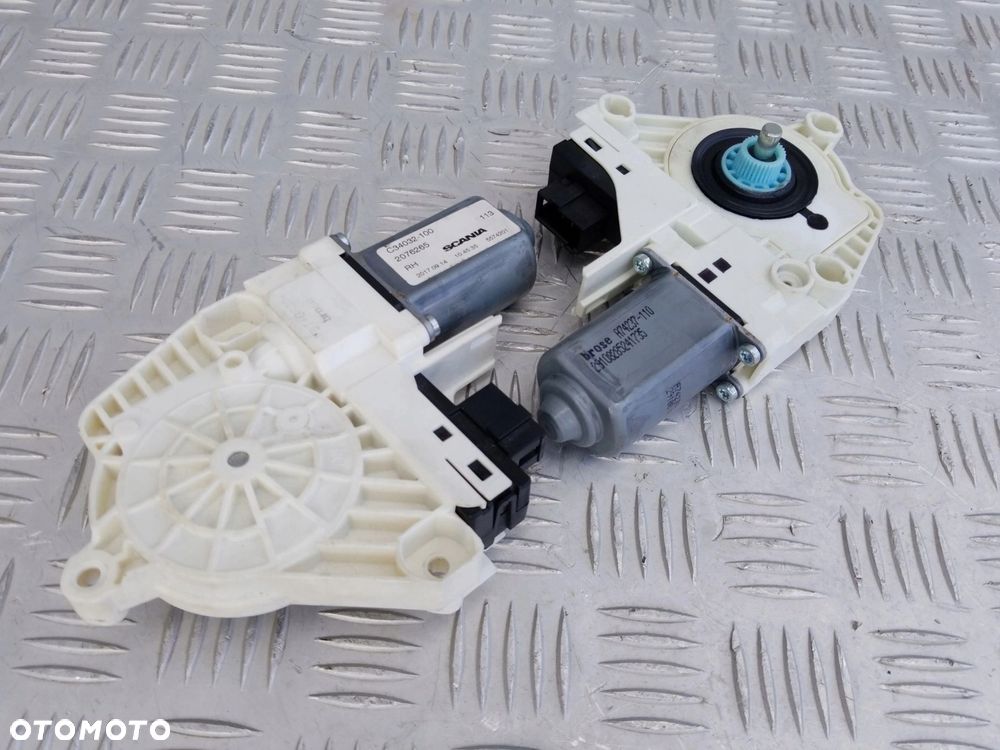 SILNICZEK SIŁOWNIK PODNOSZENIA SZYB SCANIA RS - 2