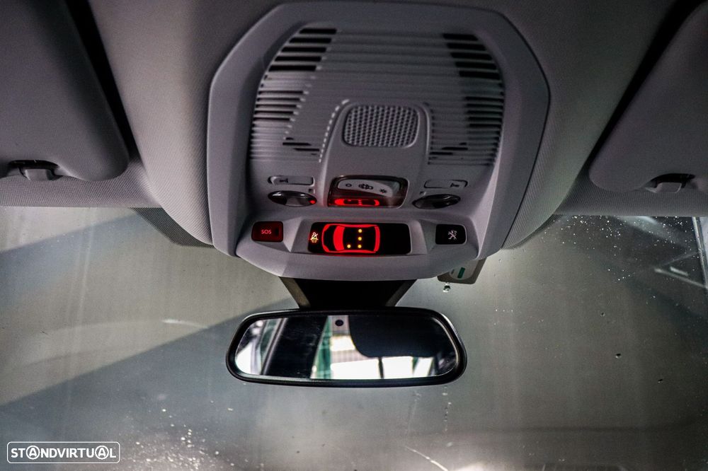 Peugeot 3008 1.2 PureTech Active Pack - 22