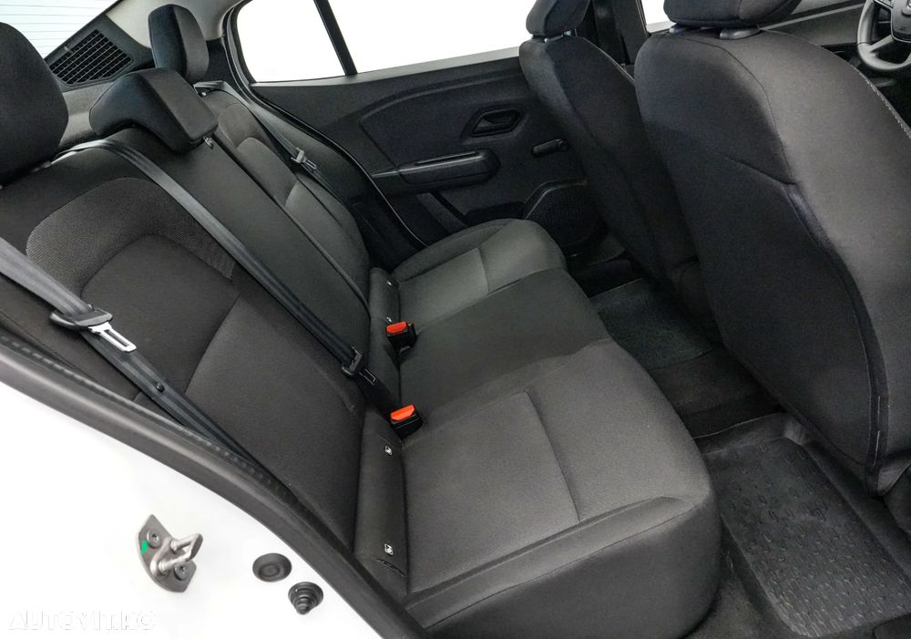 Dacia Logan TCe 90 MT6 Prestige - 17