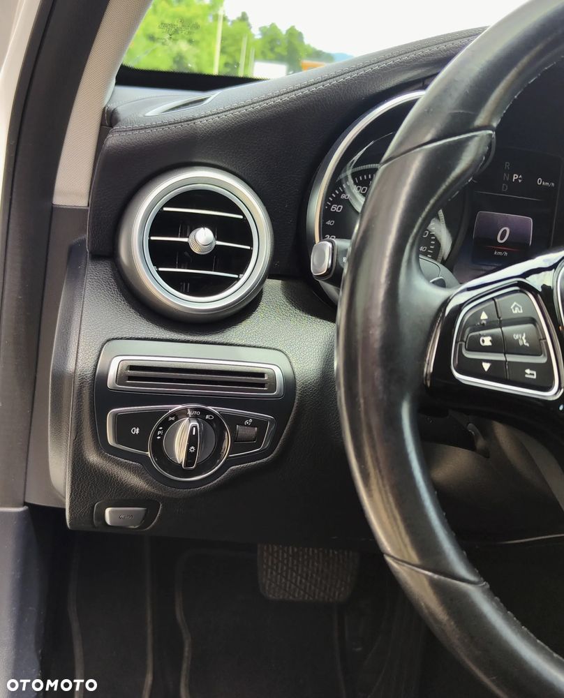 Mercedes-Benz Klasa C 300 7G-TRONIC - 20