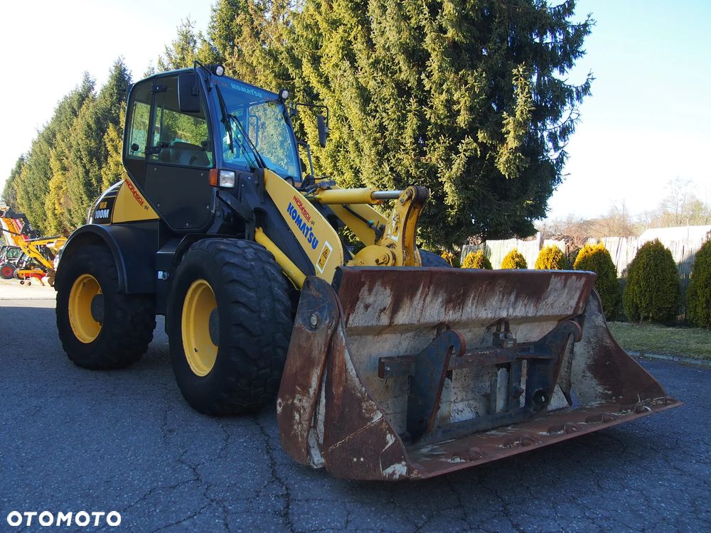 wszystkie maszyny są sprowadzone w dobrym stanie technicznym i wizualnym . zapraszamy do obejrzenia innych naszych ofert na paczynscy.pl cena na export, nie zawiera podatku - 8