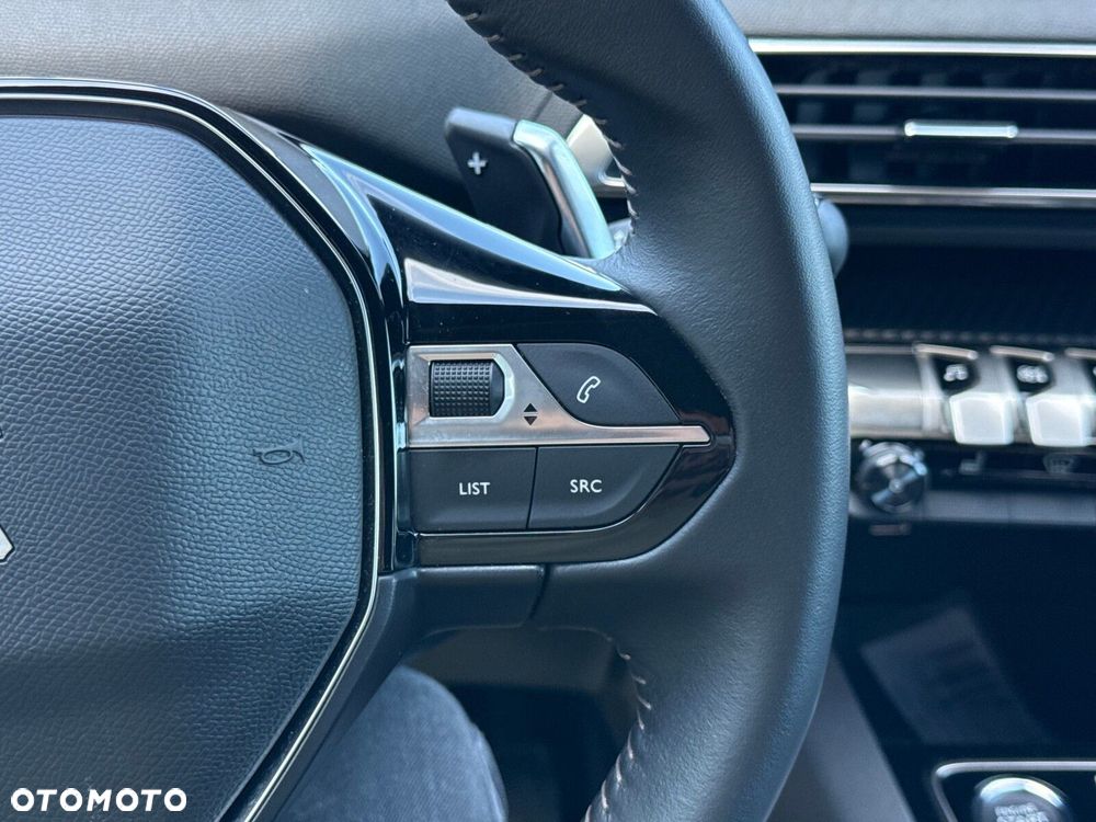 Peugeot 3008 1.2 PureTech Allure Pack S&S EAT8 - 19