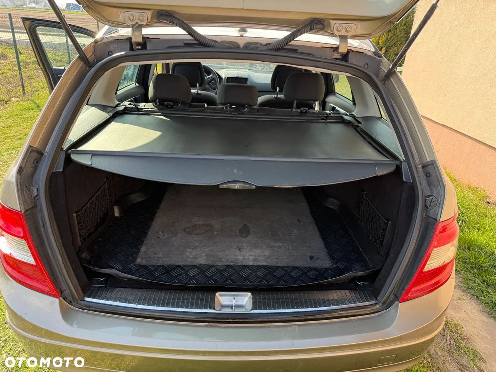 Mercedes-Benz Klasa C 180 Kompressor - 14