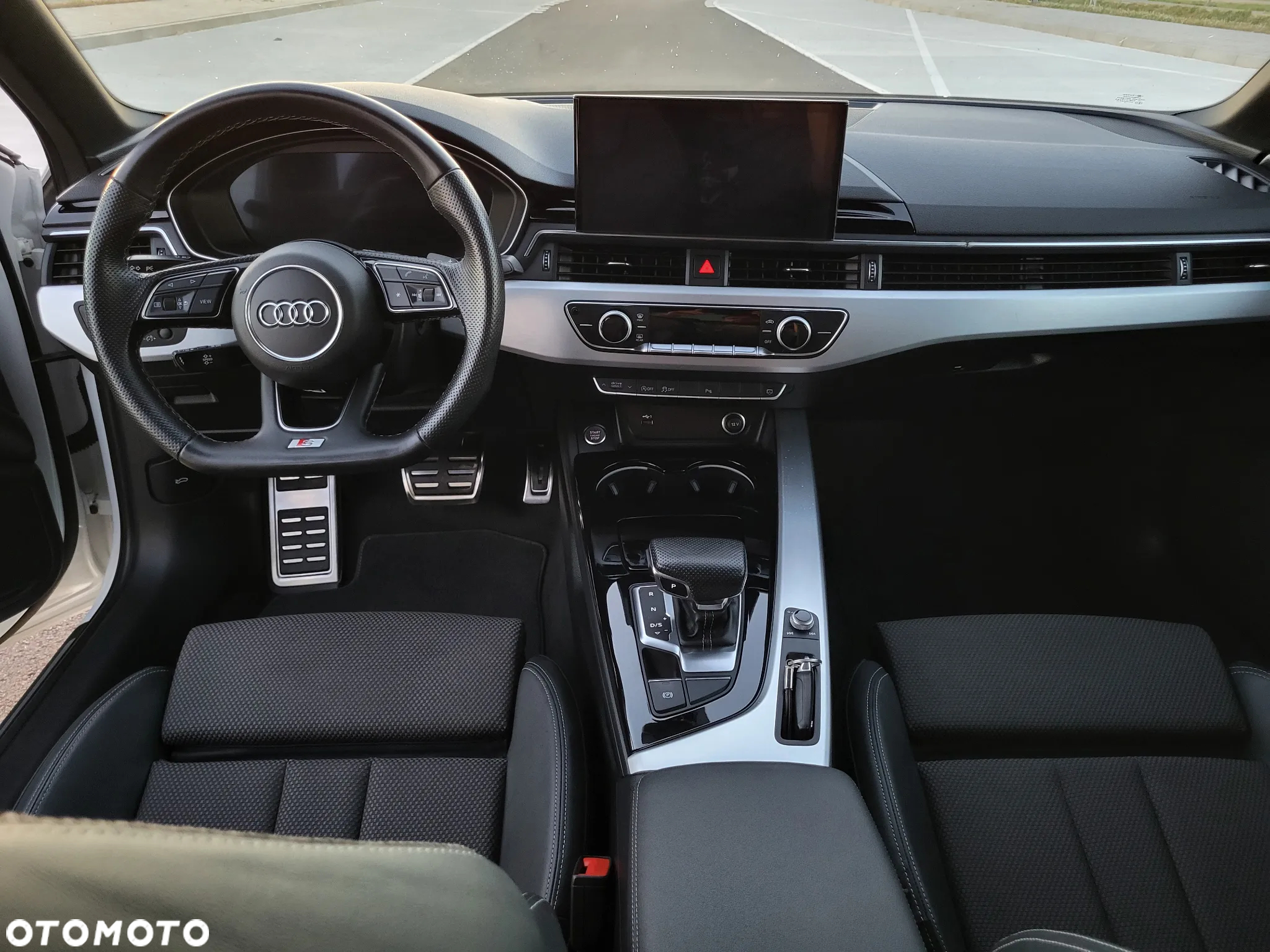 Audi A4 40 TDI S tronic S line - 25