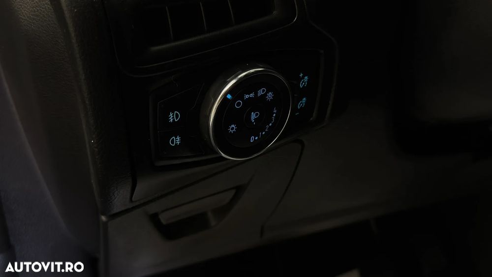 Ford Focus - 17