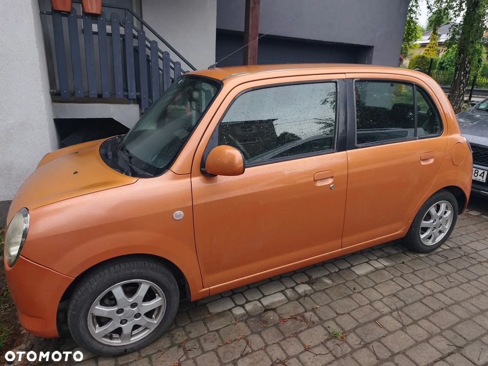Daihatsu Trevis - 2