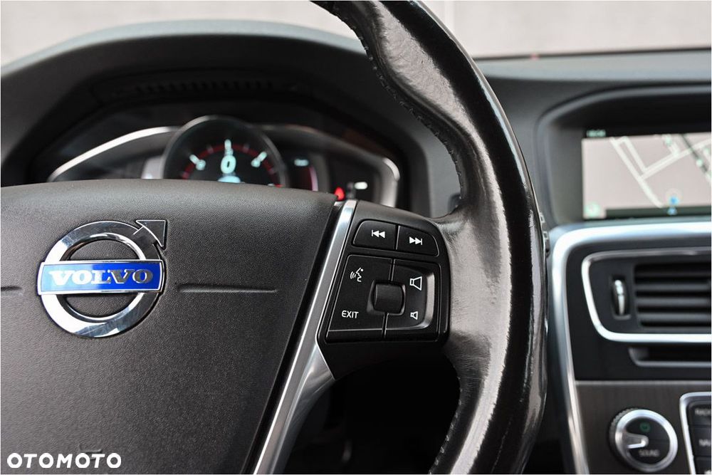 Volvo V60 Cross Country D4 Geartronic Summum - 27