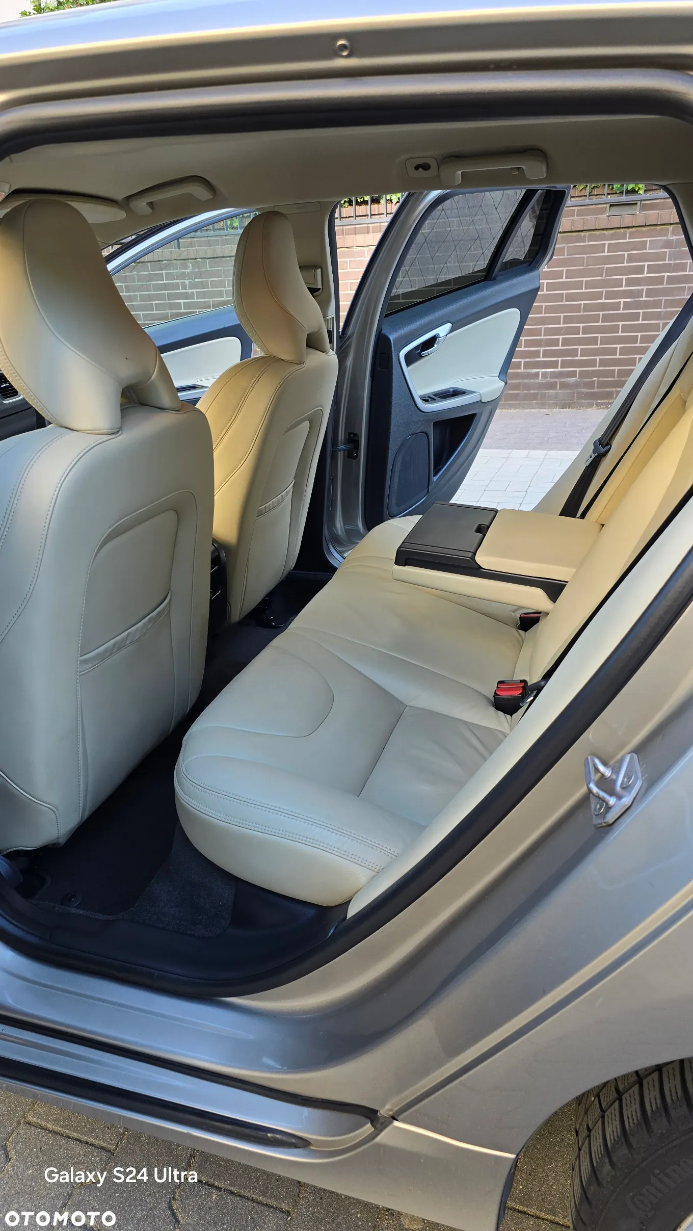 Volvo V60 D4 AWD Summum - 10