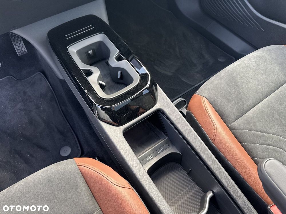 Volkswagen ID.4 - 15