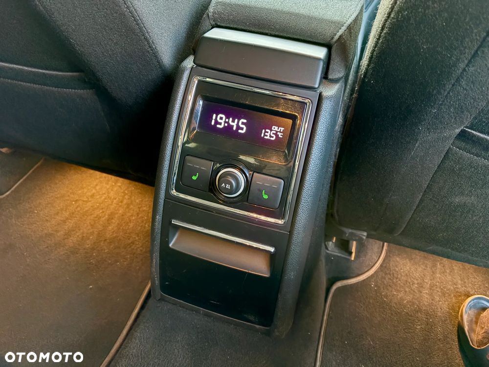 Skoda Superb 2.0 TDI Elegance DSG - 22