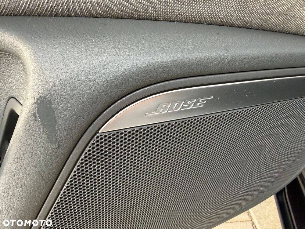 Audi A6 Avant 2.0 TDI Ultra S tronic - 24