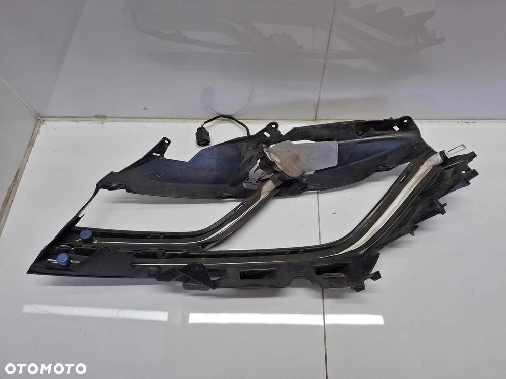 LAMPA PRAWA PRZEDNIA PRZÓD RAMKA ŚWIATŁOWÓD MODUŁ VW ARTEON 3G8 FULL LED - 3